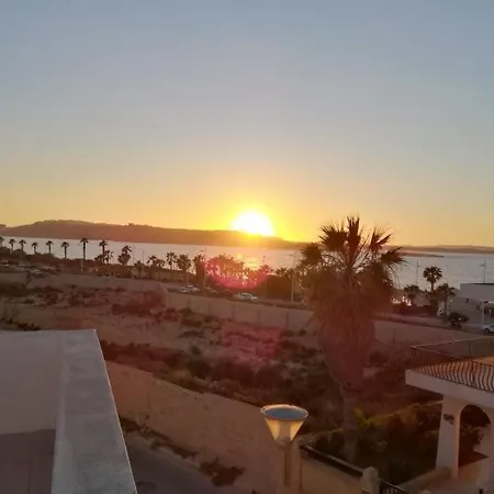 Sunshine Holiday 7 With Spectacular Seaviews