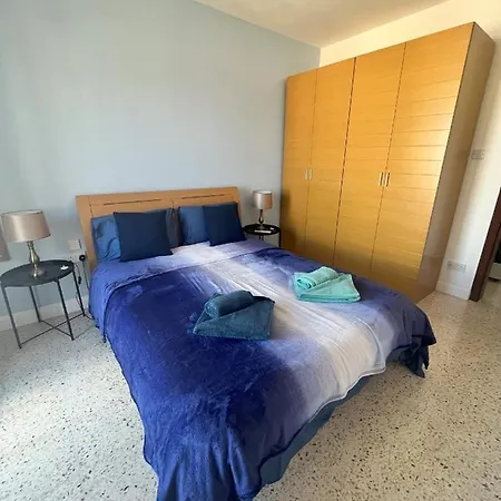 아파트 Sunshine Holiday 7 With Spectacular Seaviews